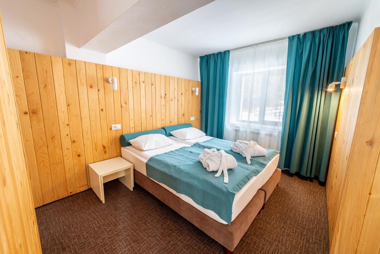Complex Hotelier Cota O Mie Sinaia Eksteriør bilde