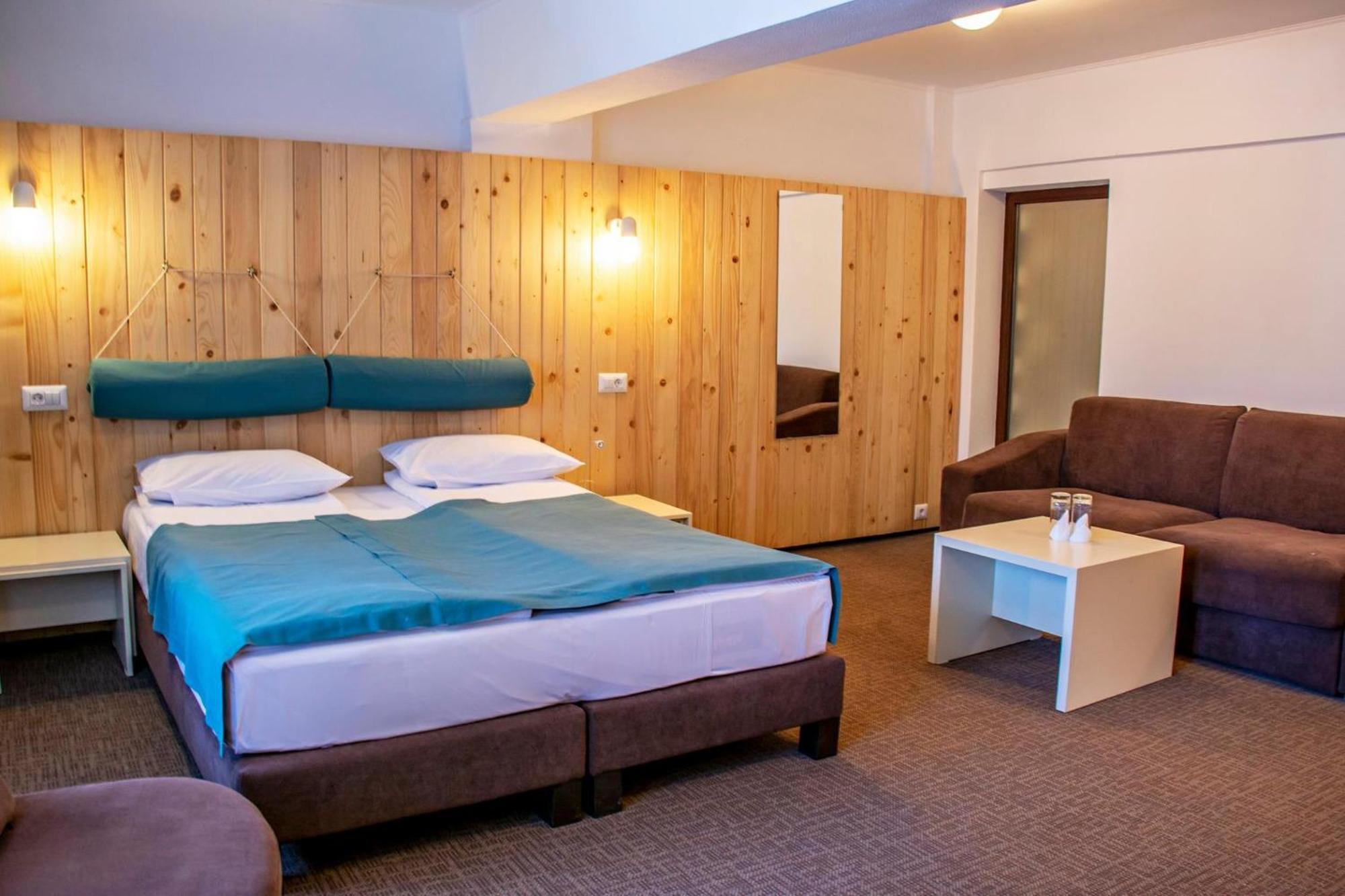 Complex Hotelier Cota O Mie Sinaia Eksteriør bilde