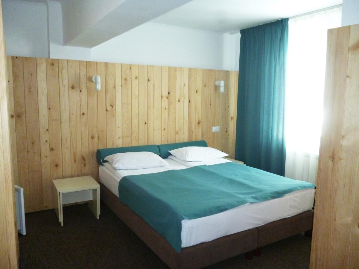 Complex Hotelier Cota O Mie Sinaia Eksteriør bilde